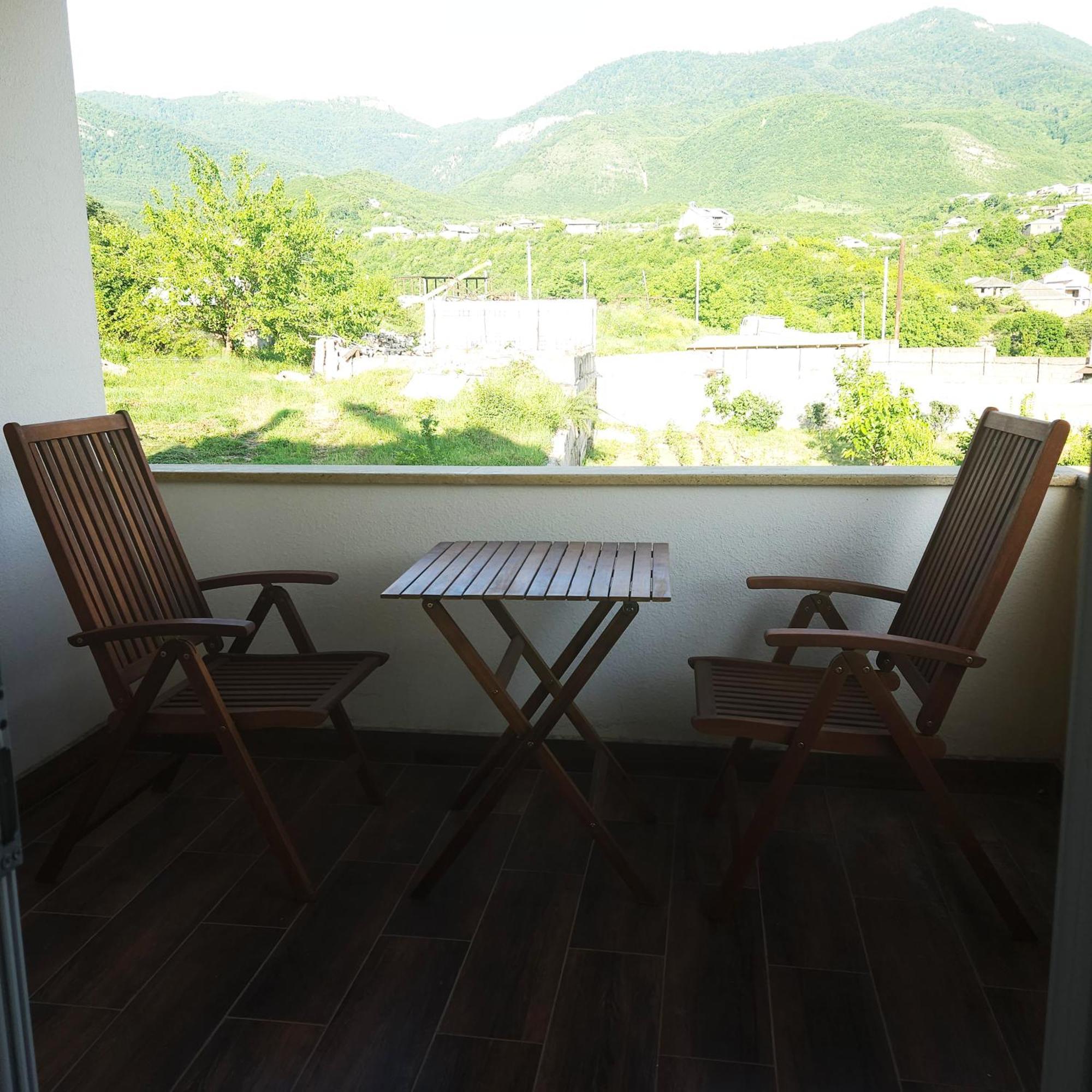 Alpha Rest House Ijevan Esterno foto